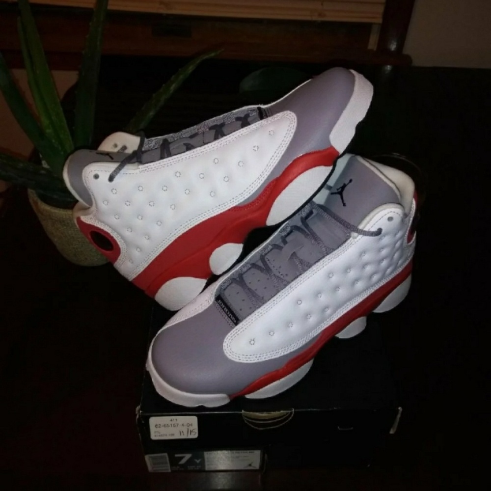 Jordan 13 retro gray toes 7y 8.5 w